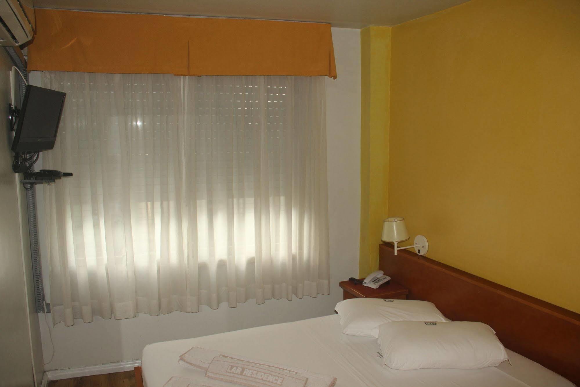 Hotel Lar Residence Porto Alegre Esterno foto