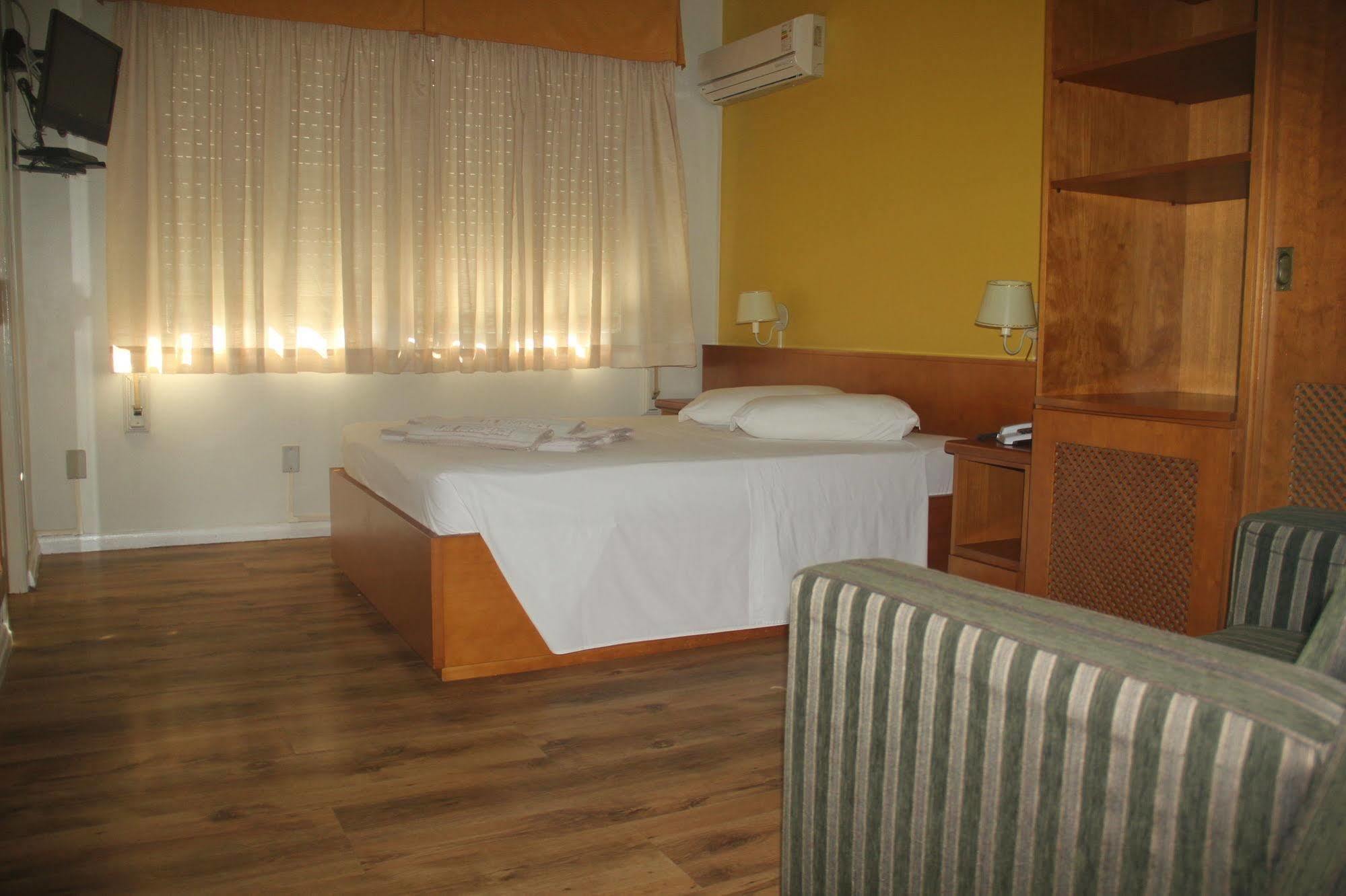 Hotel Lar Residence Porto Alegre Esterno foto
