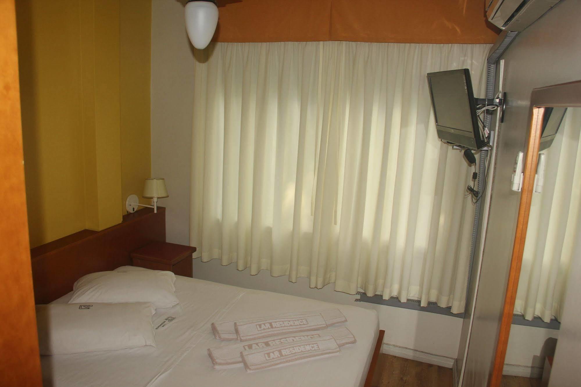 Hotel Lar Residence Porto Alegre Esterno foto